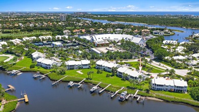 Beautifully updated harbor home in the prestigious Admirals Cove - photo 18