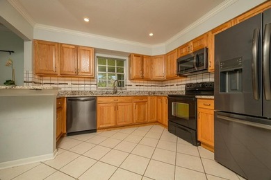 Welcome to this beautifully maintained family home offering - photo 20