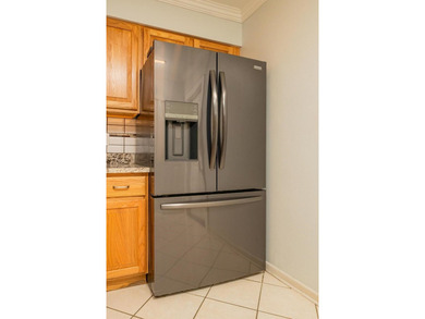 Welcome to this beautifully maintained family home offering - photo 21