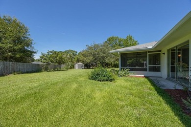 Welcome to this beautifully maintained family home offering - photo 25