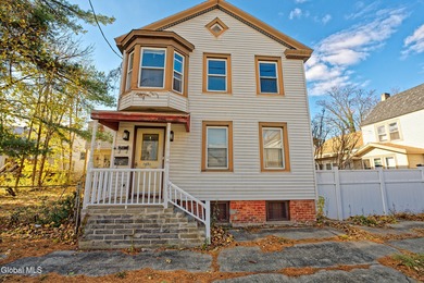 Hudson River Home Sale Pending in Watervliet New York