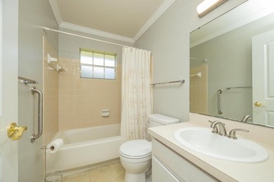 Welcome to this beautifully maintained family home offering - photo 34