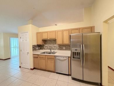 Welcome to this beautifully maintained Port St. Lucie home - photo 10