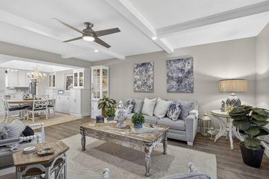 Beautifully fully renovated 2-bedroom, 2-bath condo situated in - photo 1