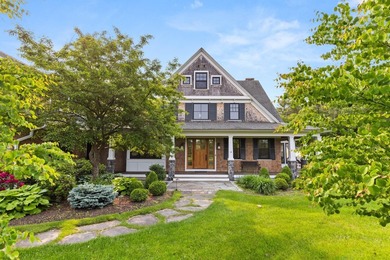 ELITE NEIGHBORHOOD PAIRED WITH UNMATCHED WATERFRONT ACCESS AND - photo 12