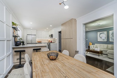 Welcome to this beautifully updated single-family townhouse in - photo 14