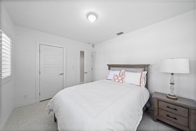 Ibis Isle Rare Offering Impeccably maintained and beautifully - photo 17