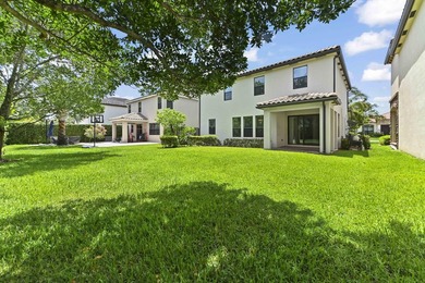 Welcome to 8899 Willow Cove Lane, a beautifully designed - photo 24