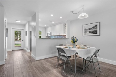 Stunning, fully updated modern unit in Golden Lakes Village - - photo 10