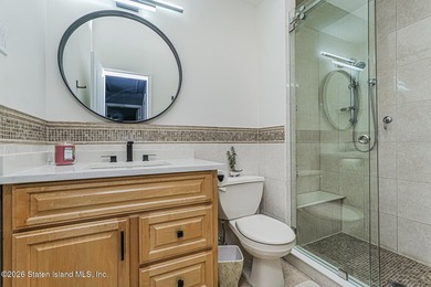Welcome to this beautifully updated single-family townhouse in - photo 32