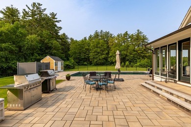 ELITE NEIGHBORHOOD PAIRED WITH UNMATCHED WATERFRONT ACCESS AND - photo 37
