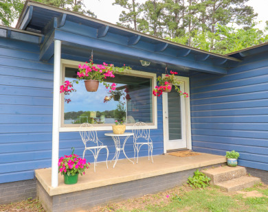 PREVIEW NORTH SIDE COTTAGE - Lake Home For Sale in Longview, Texas