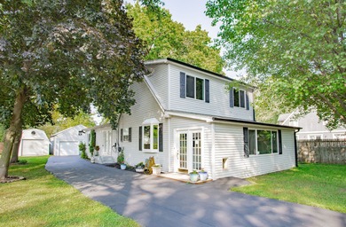 Chain O Lakes - Lake Catherine Home Active Under Contract in Antioch Illinois