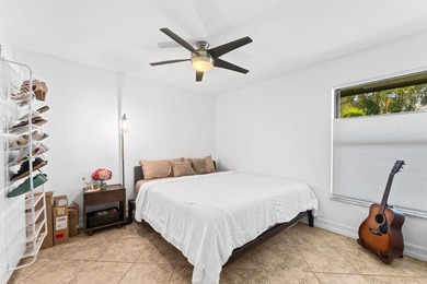 Welcome to this beautifully maintained 3-bedroom, 2-bathroom - photo 22