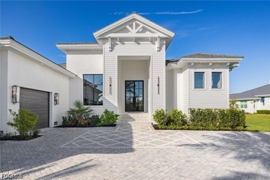 Stunning New Construction in Gated Devonwood, Fort Myers - photo 8