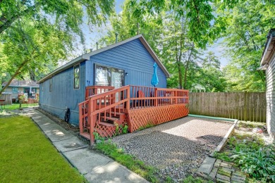 Lake Home For Sale in Fox Lake, Illinois