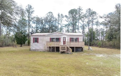 Suwannee River Home For Sale in Mayo Florida