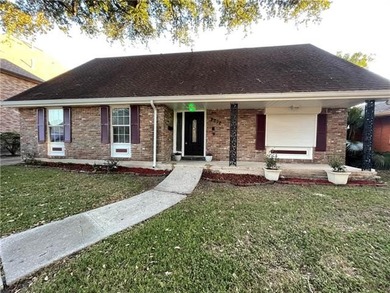 Lake Pontchartrain Home For Sale in New Orleans Louisiana