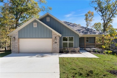 Lake Windsor Home For Sale in Bella Vista Arkansas