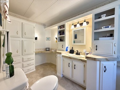 EXCELLENT CONDITION! 1984, 924 sq ft 2 bed, 2 bath manufactured - photo 15