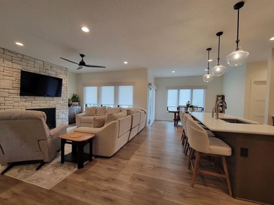QUALITY CUSTOM BUILT HOME in 2022. THIS home is better than new - photo 17