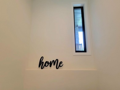 QUALITY CUSTOM BUILT HOME in 2022. THIS home is better than new - photo 20