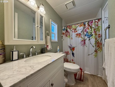 EXCELLENT CONDITION! 1984, 924 sq ft 2 bed, 2 bath manufactured - photo 22