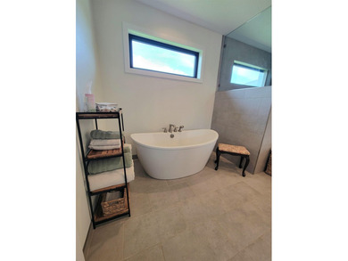 QUALITY CUSTOM BUILT HOME in 2022. THIS home is better than new - photo 26