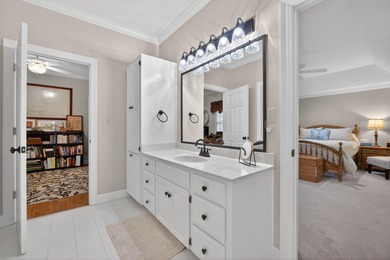 Nestled on a quiet cul-de-sac in prestigious Woodside Plantation - photo 33