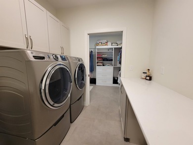 QUALITY CUSTOM BUILT HOME in 2022. THIS home is better than new - photo 35