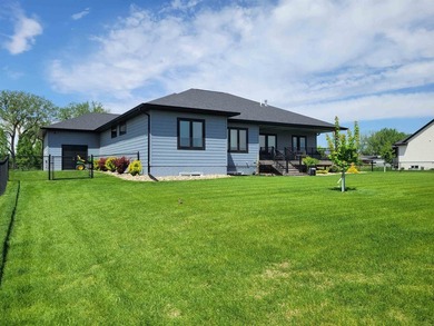 QUALITY CUSTOM BUILT HOME in 2022. THIS home is better than new - photo 39