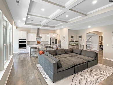 Welcome to 10117 Lakeshore Drive, a stunning 3-bedroom, 2 - photo 4