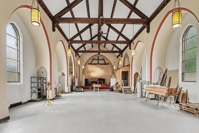Come and see this historic church building with beautiful - photo 10