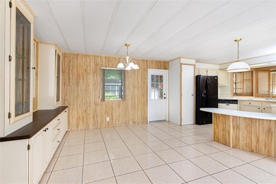 Spacious 2BR/2BA manufactured home in the desired community of - photo 8