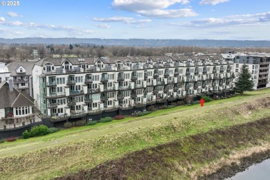 Lake Condo For Sale in Portland, Oregon