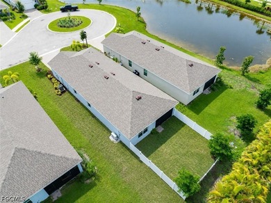 Welcome to the highly sought-after gated community of Coral Bay - photo 3
