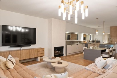 Completely redesigned luxury waterfront residence on prestigious - photo 11