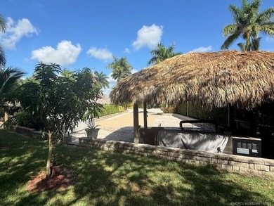 NEW TIKI RE-THATCH JULY 2025! This extra-wide lot, positioned - photo 18