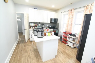 **Location! Location! Location!** This newly renovated large - photo 19