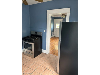 Well maintained and wonderfully located Lakewood duplex. Cook is - photo 25