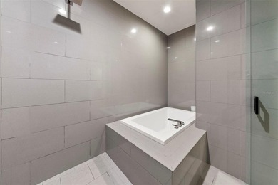 Completely redesigned luxury waterfront residence on prestigious - photo 26