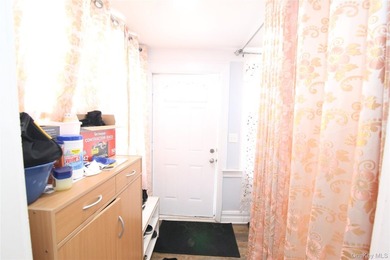 **Location! Location! Location!** This newly renovated large - photo 26