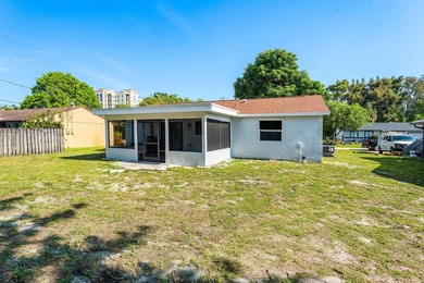 Welcome to this beautifully updated 3-bedroom, 2-bath - photo 27