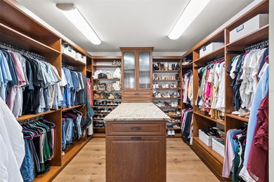 Completely redesigned luxury waterfront residence on prestigious - photo 28