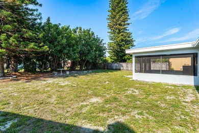 Welcome to this beautifully updated 3-bedroom, 2-bath - photo 28