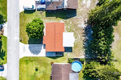 Welcome to this beautifully updated 3-bedroom, 2-bath - photo 32