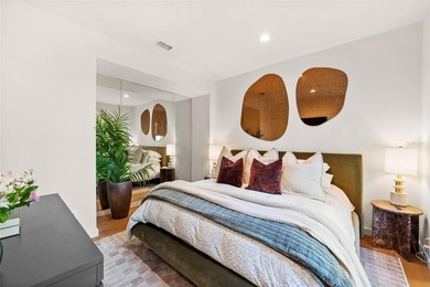 Completely redesigned luxury waterfront residence on prestigious - photo 33