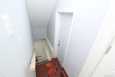 **Location! Location! Location!** This newly renovated large - photo 34