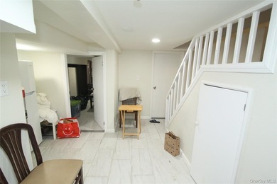 **Location! Location! Location!** This newly renovated large - photo 38