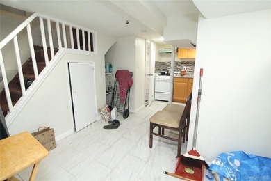 **Location! Location! Location!** This newly renovated large - photo 40